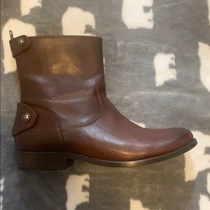 Size 7 Brown Frye Ankle Boots (barely worn)